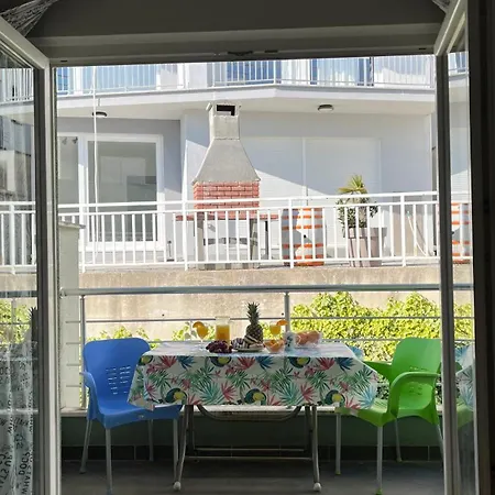 Casa Del Mare Apartment Komarna